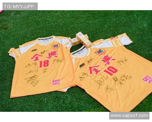 足球明星亲笔签名照片珍藏版揭秘球迷心中的偶像情怀