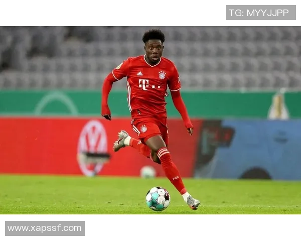 足球明星戴维斯近期状态分析与未来发展展望