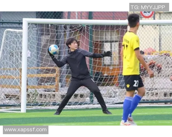 足球明星的中国亲戚揭秘他们背后的故事与文化传承